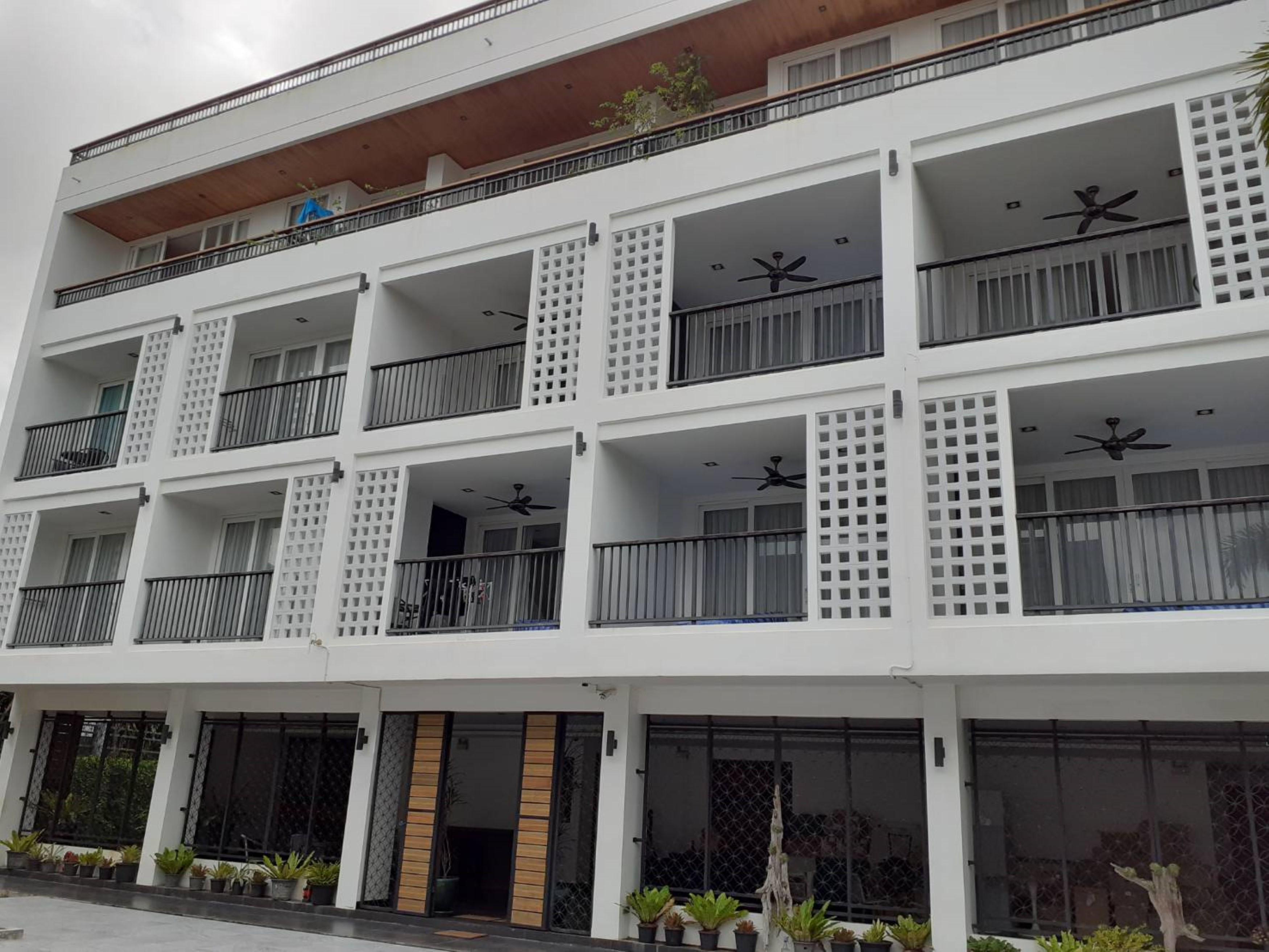 Vivace Hotel Pantai Kamala Bagian luar foto