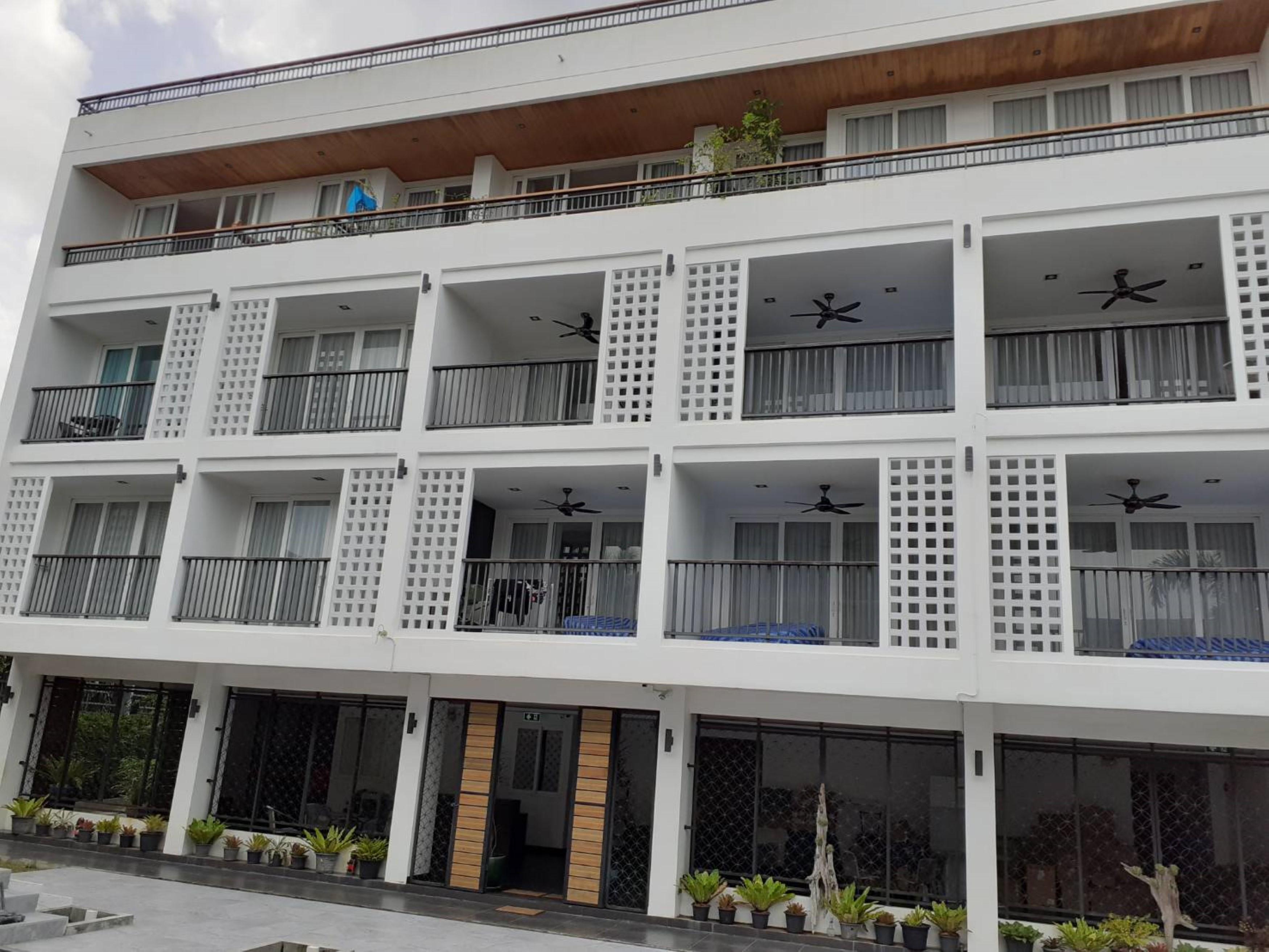 Vivace Hotel Pantai Kamala Bagian luar foto