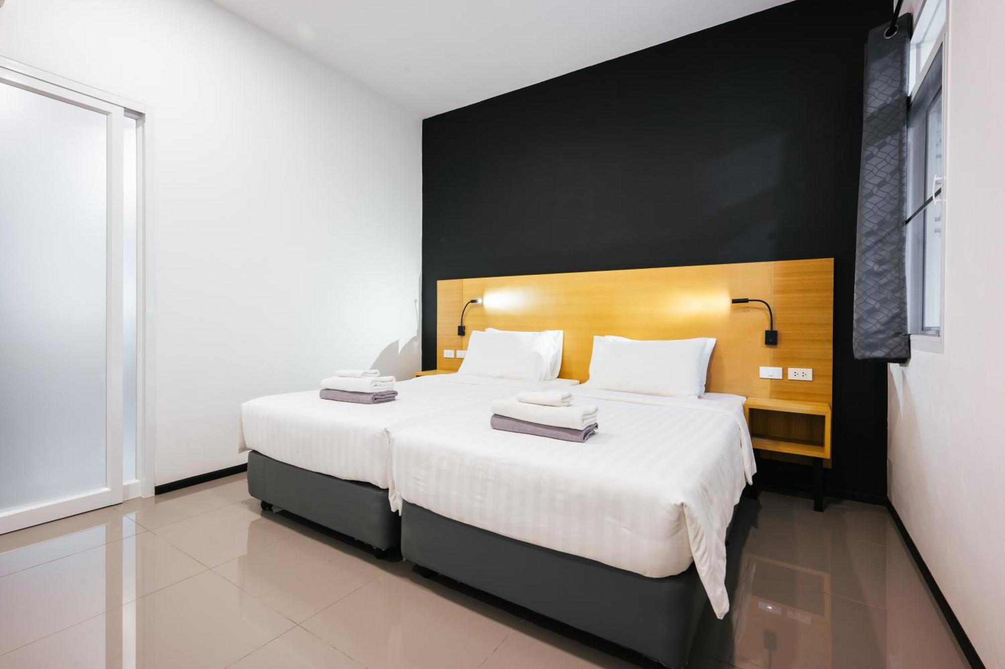 Vivace Hotel Pantai Kamala Bagian luar foto